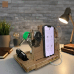 Docking Station Organisateur en Chêne Clair – Design Naturel & Épuré